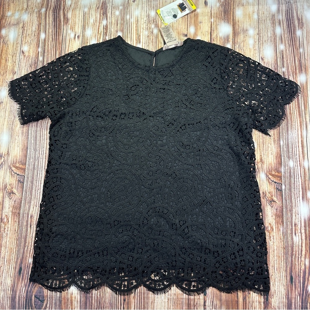NWT Philosophy Womens Round Neck Short Sleeve Keyhole Back Lace Top Blouse Black